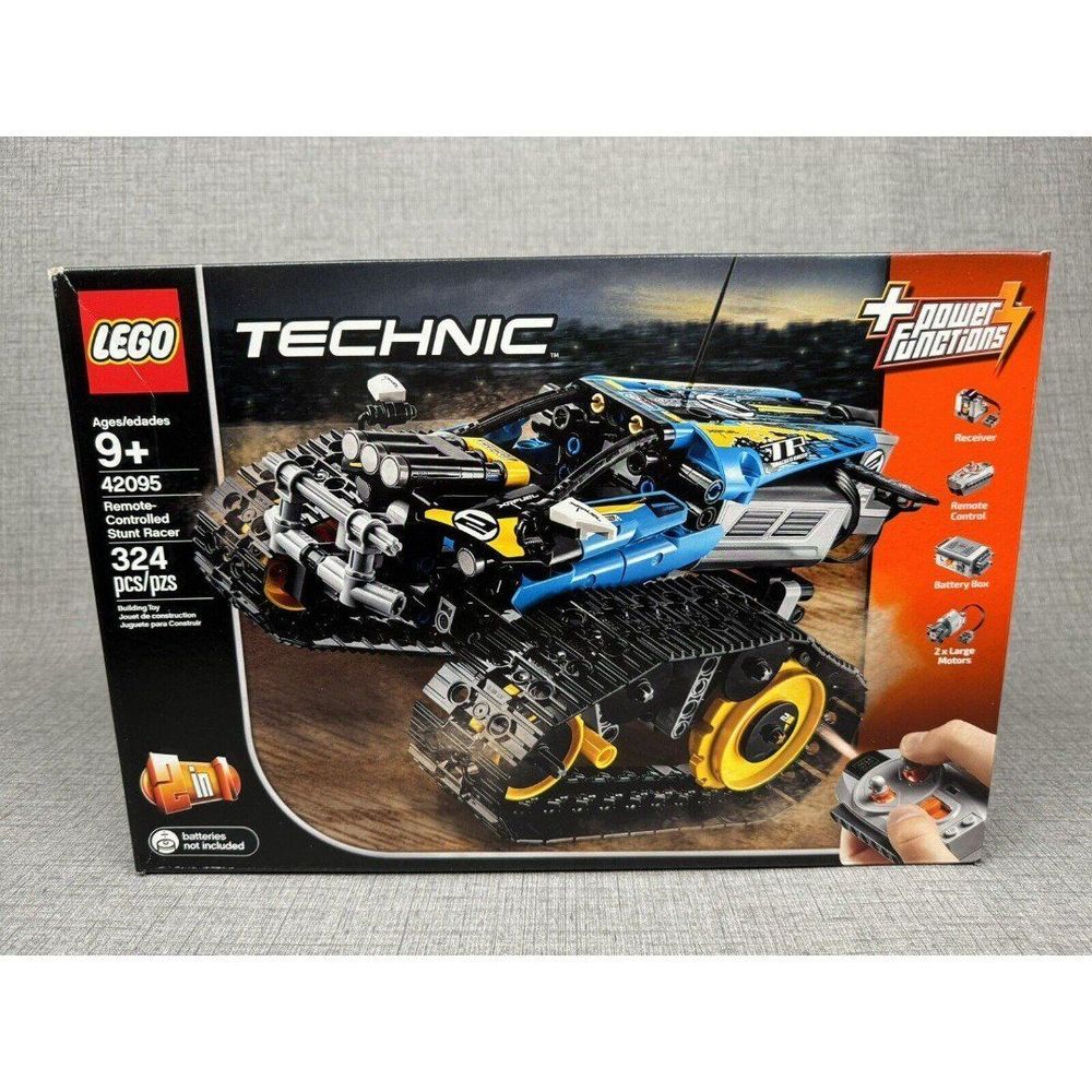 LEGO TECHNIC: Remote-Controlled Stunt Racer (42095)